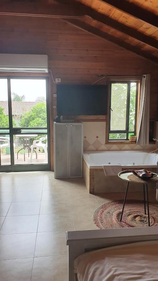 Vila Sharvit Hakesem Livnim Exteriér fotografie