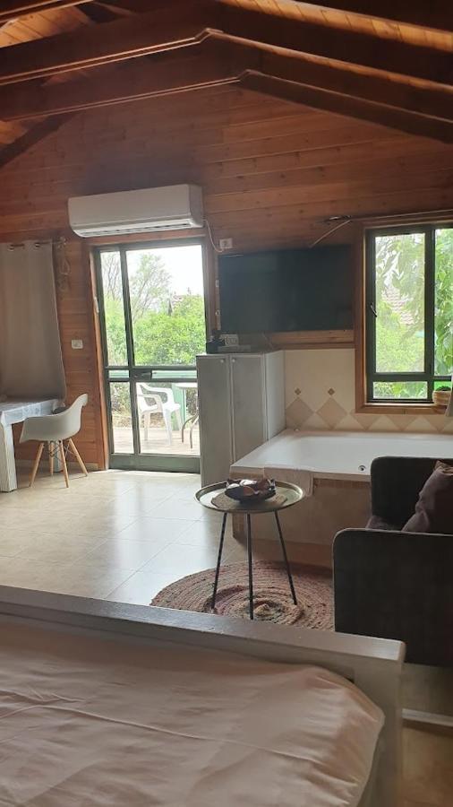 Vila Sharvit Hakesem Livnim Exteriér fotografie