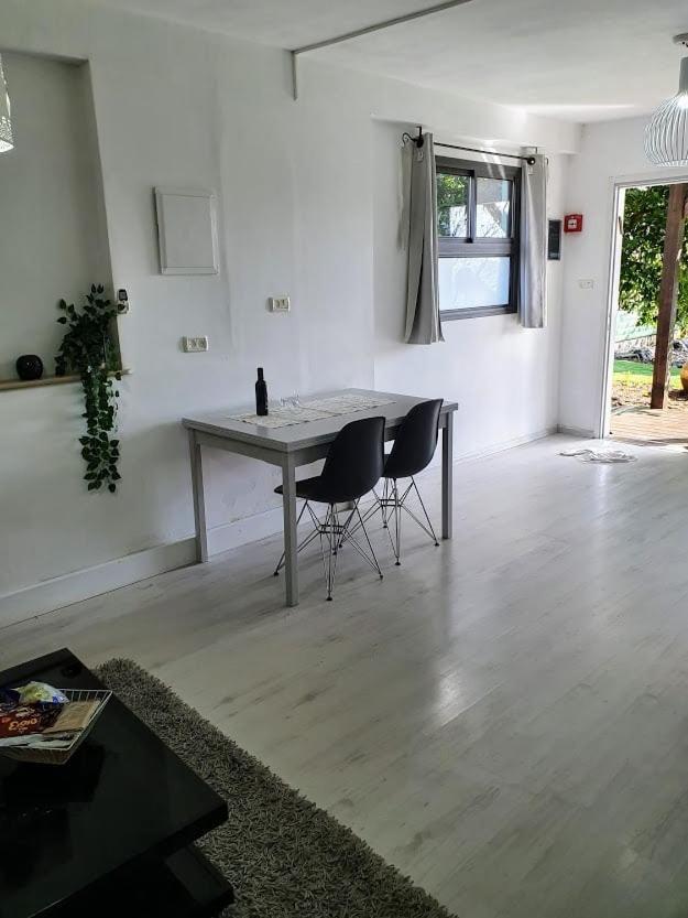 Vila Sharvit Hakesem Livnim Exteriér fotografie